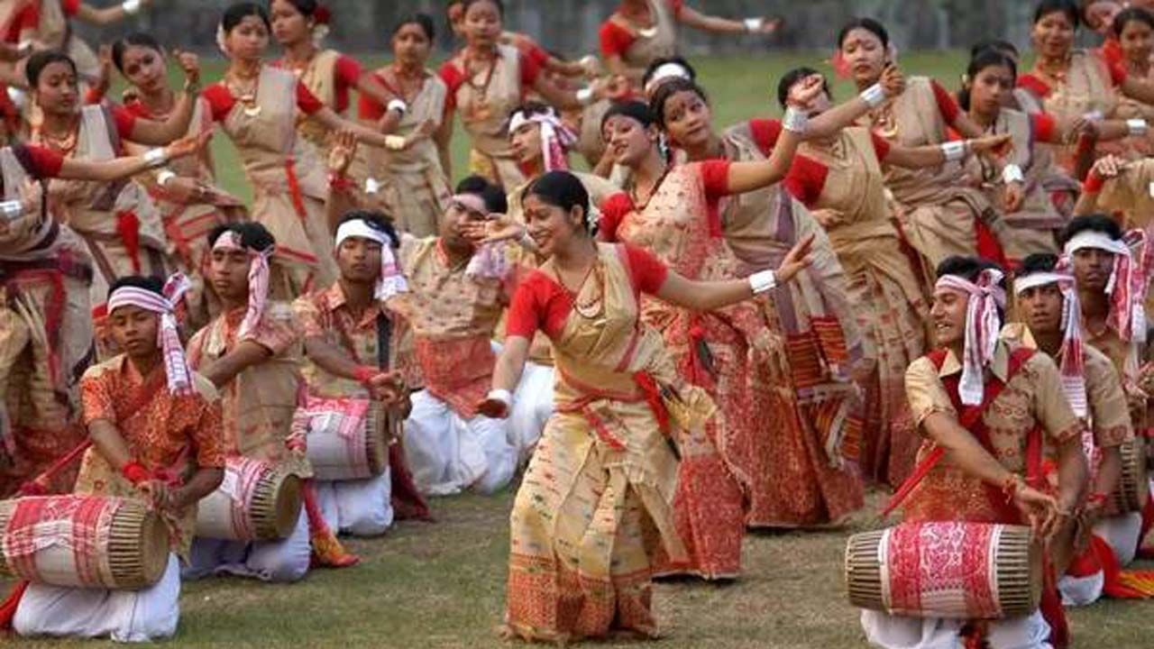 Rongali Bihu: ಬಿಹು ಉತ್ಸವಕ್ಕೆ ಅಸ್ಸಾಂ ಸಿದ್ಧಗೊಳ್ಳುತ್ತಿದೆ, ಜಾನಪದ ಸಂಗೀತ ವಾದ್ಯಗಳಿಗೆ ಹೆಚ್ಚಿದ ಬೇಡಿಕೆ