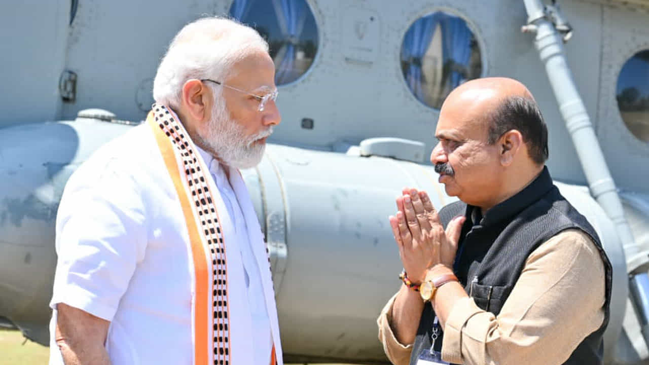 ಪಾಕಿಸ್ತಾನದವರು ಕೂಡಾ ಮೋದಿಯಂಥಾ ಪ್ರಧಾನಿ ನಮಗೂ ಬೇಕು ಅಂತಿದ್ದಾರೆ: ಸಿಎಂ ಬೊಮ್ಮಾಯಿ ಪಾಕಿಸ್ತಾನದವರು ಕೂಡಾ ಮೋದಿಯಂಥಾ ಪ್ರಧಾನಿ ನಮಗೂ ಬೇಕು ಅಂತಿದ್ದಾರೆ: ಸಿಎಂ ಬೊಮ್ಮಾಯಿ