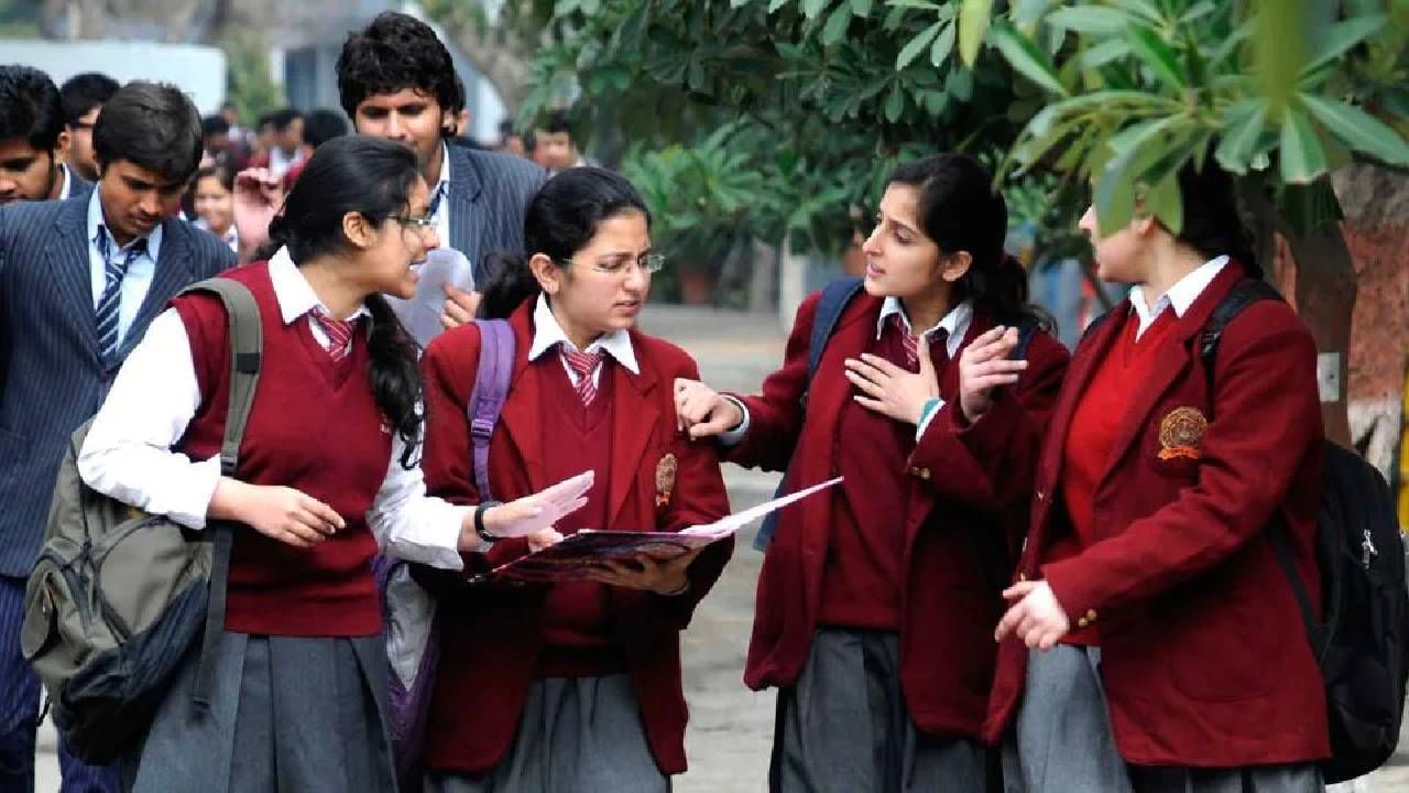 CBSE Exam 2023: ಇಂದು 10ನೇ ತರಗತಿಯ ಸಮಾಜ ವಿಜ್ಞಾನ ಪರೀಕ್ಷೆ, ಪರೀಕ್ಷಾ ದಿನದ ಮಾರ್ಗಸೂಚಿಗಳು ಹೀಗಿವೆ CBSE Exam 2023: ಇಂದು 10ನೇ ತರಗತಿಯ ಸಮಾಜ ವಿಜ್ಞಾನ ಪರೀಕ್ಷೆ, ಪರೀಕ್ಷಾ ದಿನದ ಮಾರ್ಗಸೂಚಿಗಳು ಹೀಗಿವೆ