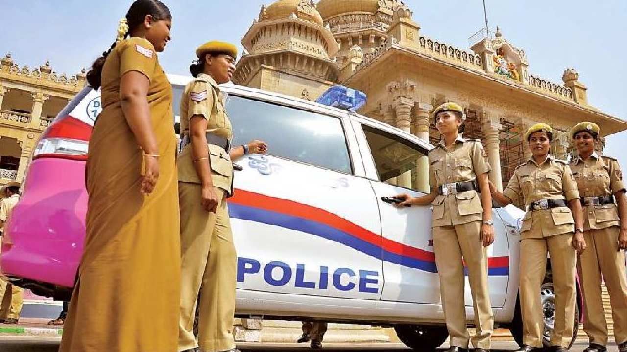 ಸಿಎಂ ಬೊಮ್ಮಾಯಿ ಹೆಬ್ಬೆಟ್ ಗಿರಾಕಿ, ಅವರಿಗೆ ಕಾನೂನು ತಿಳಿವಳಿಕೆಯೇ ಇಲ್ಲ -ಪೊಲೀಸ್ ಮಹಾಸಂಘದ ರಾಜ್ಯಾಧ್ಯಕ್ಷ ವಿ ಶಶಿಧರ ಸಿಎಂ ಬೊಮ್ಮಾಯಿ ಹೆಬ್ಬೆಟ್ ಗಿರಾಕಿ, ಅವರಿಗೆ ಕಾನೂನು ತಿಳಿವಳಿಕೆಯೇ ಇಲ್ಲ -ಪೊಲೀಸ್ ಮಹಾಸಂಘದ ರಾಜ್ಯಾಧ್ಯಕ್ಷ ವಿ ಶಶಿಧರ