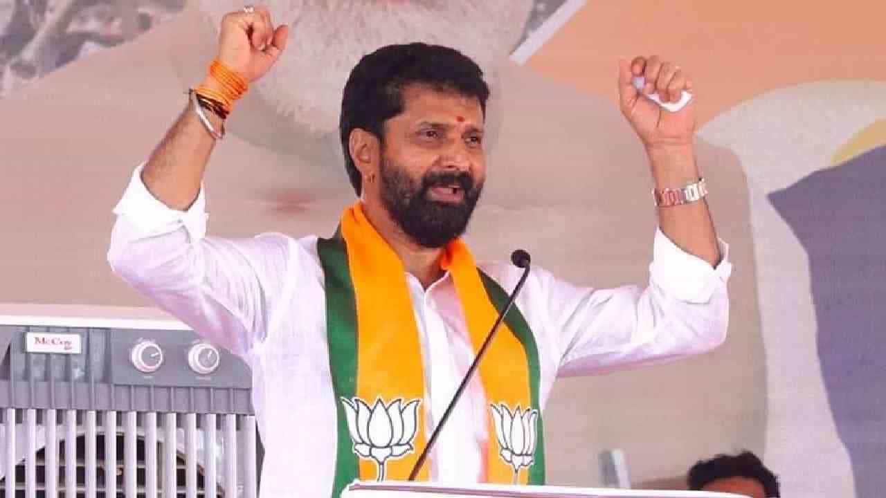 ನೀವು ಮಾಡಿದ್ದೆಲ್ಲ ಸಹಿಸಿಕೊಂಡು ಬಿರಿಯಾನಿ ಹಾಕುವ ದೇಶ ಇದಲ್ಲ; ಎಸ್ಡಿಪಿಐ ಮುಖಂಡಗೆ ಸಿಟಿ ರವಿ ತಿರುಗೇಟು ನೀವು ಮಾಡಿದ್ದೆಲ್ಲ ಸಹಿಸಿಕೊಂಡು ಬಿರಿಯಾನಿ ಹಾಕುವ ದೇಶ ಇದಲ್ಲ; ಎಸ್ಡಿಪಿಐ ಮುಖಂಡಗೆ ಸಿಟಿ ರವಿ ತಿರುಗೇಟು