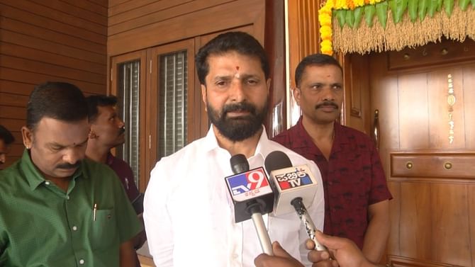 ಉರಿಗೌಡ, ದೊಡ್ಡ ನಂಜೇಗೌಡರ ಕುರಿತು ಮಾಹಿತಿ ಸಂಗ್ರಹಿಸುತ್ತಿರುವ ಬಿಜೆಪಿ: ಸುಳಿವು ನೀಡಿದ ಸಿಟಿ ರವಿ ಉರಿಗೌಡ, ದೊಡ್ಡ ನಂಜೇಗೌಡರ ಕುರಿತು ಮಾಹಿತಿ ಸಂಗ್ರಹಿಸುತ್ತಿರುವ ಬಿಜೆಪಿ: ಸುಳಿವು ನೀಡಿದ ಸಿಟಿ ರವಿ