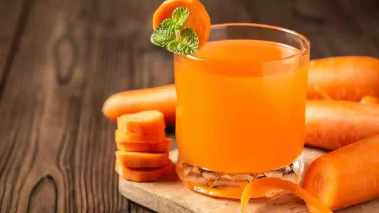 Carrot Juice: ಕ್ಯಾರೆಟ್ ಜ್ಯೂಸ್ ಕುಡಿಯಿರಿ ಈ 5 ಅದ್ಭುತ ಆರೋಗ್ಯ ಪ್ರಯೋಜನಗಳನ್ನು ನಿಮ್ಮದಾಗಿಸಿಕೊಳ್ಳಿ Carrot Juice: ಕ್ಯಾರೆಟ್ ಜ್ಯೂಸ್ ಕುಡಿಯಿರಿ ಈ 5 ಅದ್ಭುತ ಆರೋಗ್ಯ ಪ್ರಯೋಜನಗಳನ್ನು ನಿಮ್ಮದಾಗಿಸಿಕೊಳ್ಳಿ