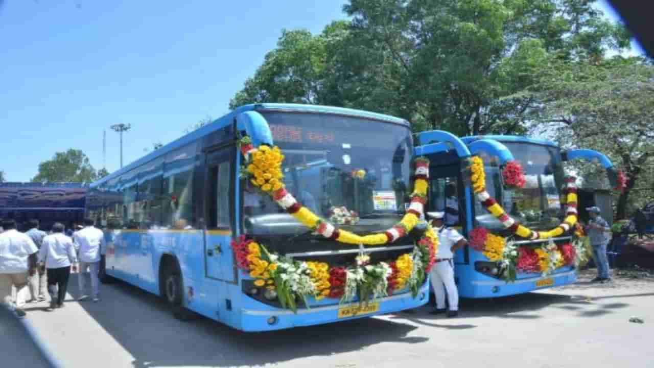 ಚಿಕ್ಕಬಳ್ಳಾಪುರಕ್ಕೆ ಬಿಎಂಟಿಸಿ ಹವಾ ನಿಯಂತ್ರಿತ ಬಸ್; ಸೇವೆಗೆ ಸಚಿವ ಕೆ. ಸುಧಾಕರ್ ಚಾಲನೆ