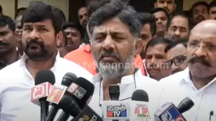 ನಾರಾಯಣಗೌಡ ಮತ್ತು ಸೋಮಣ್ಣ ಕಾಂಗ್ರೆಸ್ ಪಕ್ಷಕ್ಕೆ ಸೇರುವ ಬಗ್ಗೆ ನನ್ನೊಂದಿಗೆ ಚರ್ಚಿಸಿಲ್ಲ: ಡಿಕೆ ಶಿವಕುಮಾರ್ ನಾರಾಯಣಗೌಡ ಮತ್ತು ಸೋಮಣ್ಣ ಕಾಂಗ್ರೆಸ್ ಪಕ್ಷಕ್ಕೆ ಸೇರುವ ಬಗ್ಗೆ ನನ್ನೊಂದಿಗೆ ಚರ್ಚಿಸಿಲ್ಲ: ಡಿಕೆ ಶಿವಕುಮಾರ್