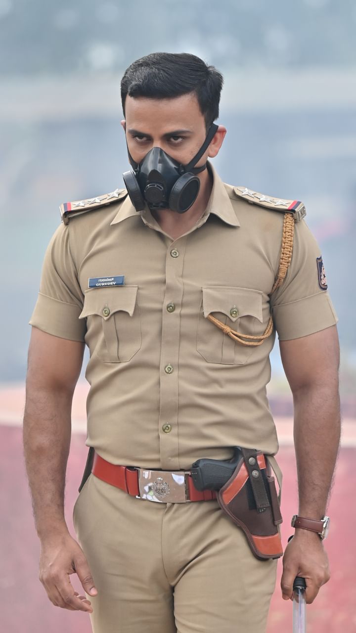 Daali Dhananjay(1)