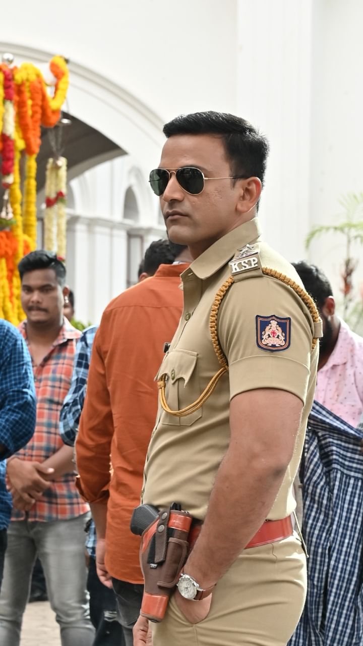 Daali Dhananjay(6)
