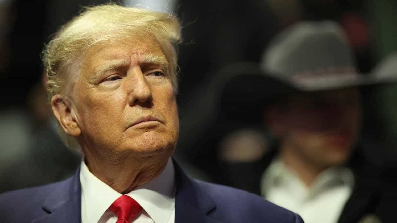 Donald Trump: ನೀಲಿಚಿತ್ರ ನಟಿಗೆ ಗೌಪ್ಯವಾಗಿ ಹಣ ನೀಡಿದ ಪ್ರಕರಣ, ಡೊನಾಲ್ಡ್ ಟ್ರಂಪ್ ಮೇಲೆ ಬಂಧನದ ತೂಗುಗತ್ತಿ, ಮುಂದೇನಾಗಬಹುದು? Donald Trump: ನೀಲಿಚಿತ್ರ ನಟಿಗೆ ಗೌಪ್ಯವಾಗಿ ಹಣ ನೀಡಿದ ಪ್ರಕರಣ, ಡೊನಾಲ್ಡ್ ಟ್ರಂಪ್ ಮೇಲೆ ಬಂಧನದ ತೂಗುಗತ್ತಿ, ಮುಂದೇನಾಗಬಹುದು?