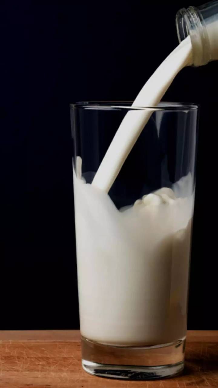 Drinking Milk at Night (4)