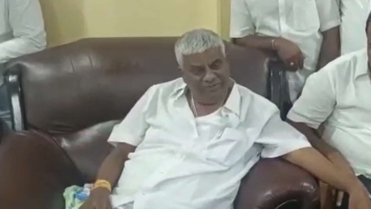 ಹಾಸನ ಜಿಲ್ಲೆಯ 7 ಕ್ಷೇತ್ರ ಗೆಲ್ಲಲು ದೇವೇಗೌಡರ ಸೂಚನೆ: ಹೆಚ್ ಡಿ ರೇವಣ್ಣ ಏನಂದ್ರು ನೋಡಿ ಹಾಸನ ಜಿಲ್ಲೆಯ 7 ಕ್ಷೇತ್ರ ಗೆಲ್ಲಲು ದೇವೇಗೌಡರ ಸೂಚನೆ: ಹೆಚ್ ಡಿ ರೇವಣ್ಣ ಏನಂದ್ರು ನೋಡಿ