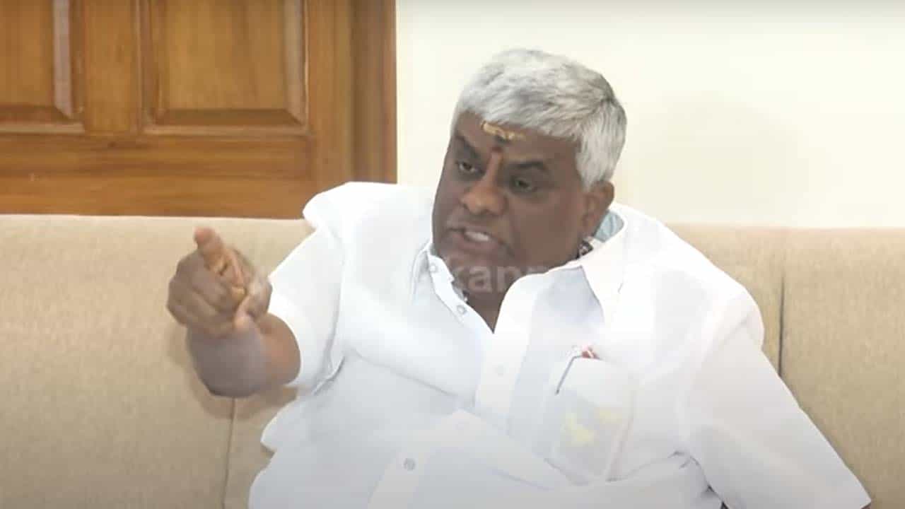 ಆಡಿಯೋದಲ್ಲಿ ಹೇಳಿರುವುದು ಸತ್ಯ ಅಲ್ಲ ಎಂದು ಧರ್ಮಸ್ಥಳಕ್ಕೆ ಬಂದು ಸತ್ಯ ಮಾಡಲಿ -ಶಾಸಕ ಶಿವಲಿಂಗೇಗೌಡಗೆ ಹೆಚ್.ಡಿ.ರೇವಣ್ಣ ಸವಾಲು ಆಡಿಯೋದಲ್ಲಿ ಹೇಳಿರುವುದು ಸತ್ಯ ಅಲ್ಲ ಎಂದು ಧರ್ಮಸ್ಥಳಕ್ಕೆ ಬಂದು ಸತ್ಯ ಮಾಡಲಿ -ಶಾಸಕ ಶಿವಲಿಂಗೇಗೌಡಗೆ ಹೆಚ್.ಡಿ.ರೇವಣ್ಣ ಸವಾಲು