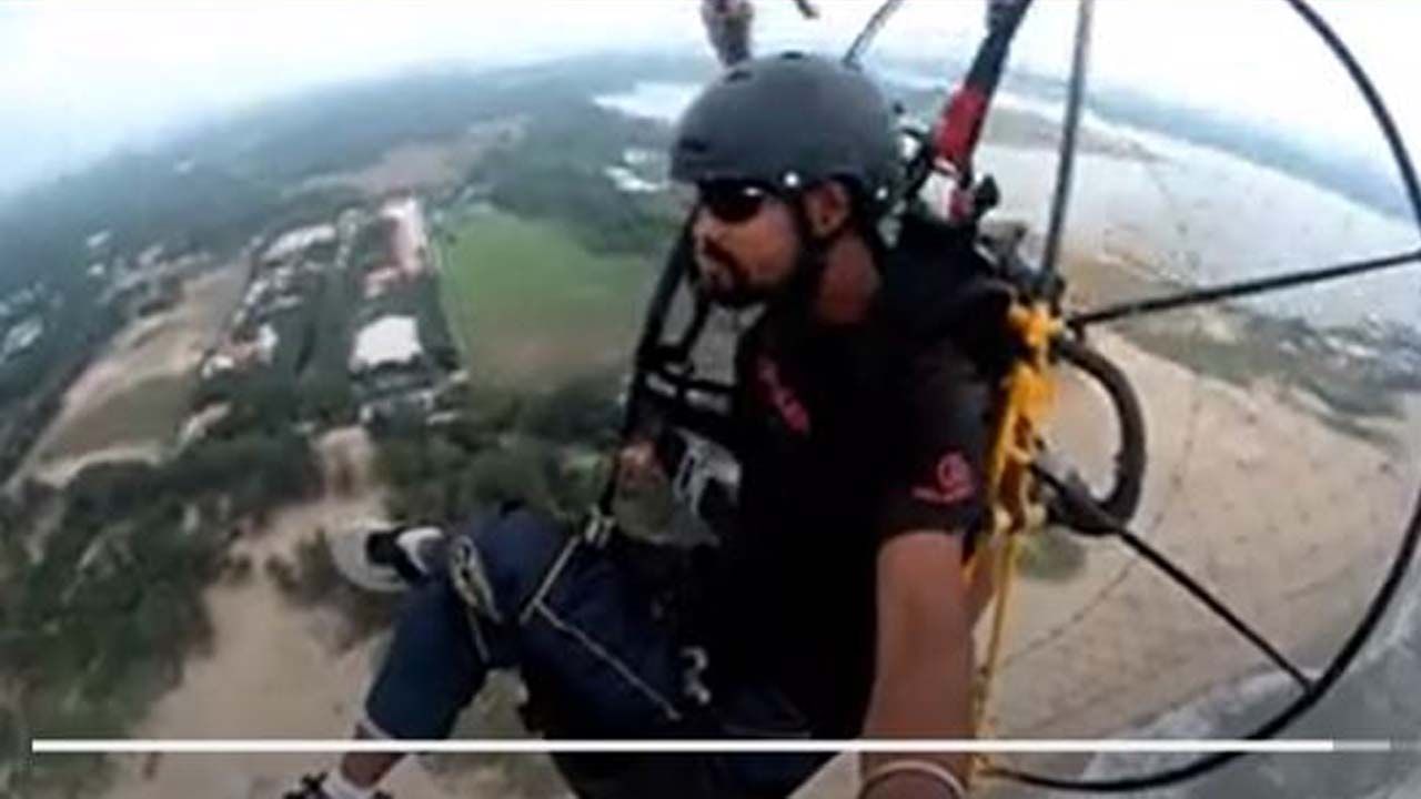 Cycle mechanic builds paramotor glider ಪೈಲಟ್ ಆಗುವ ಆಸೆ ಹೊತ್ತಿದ್ದ