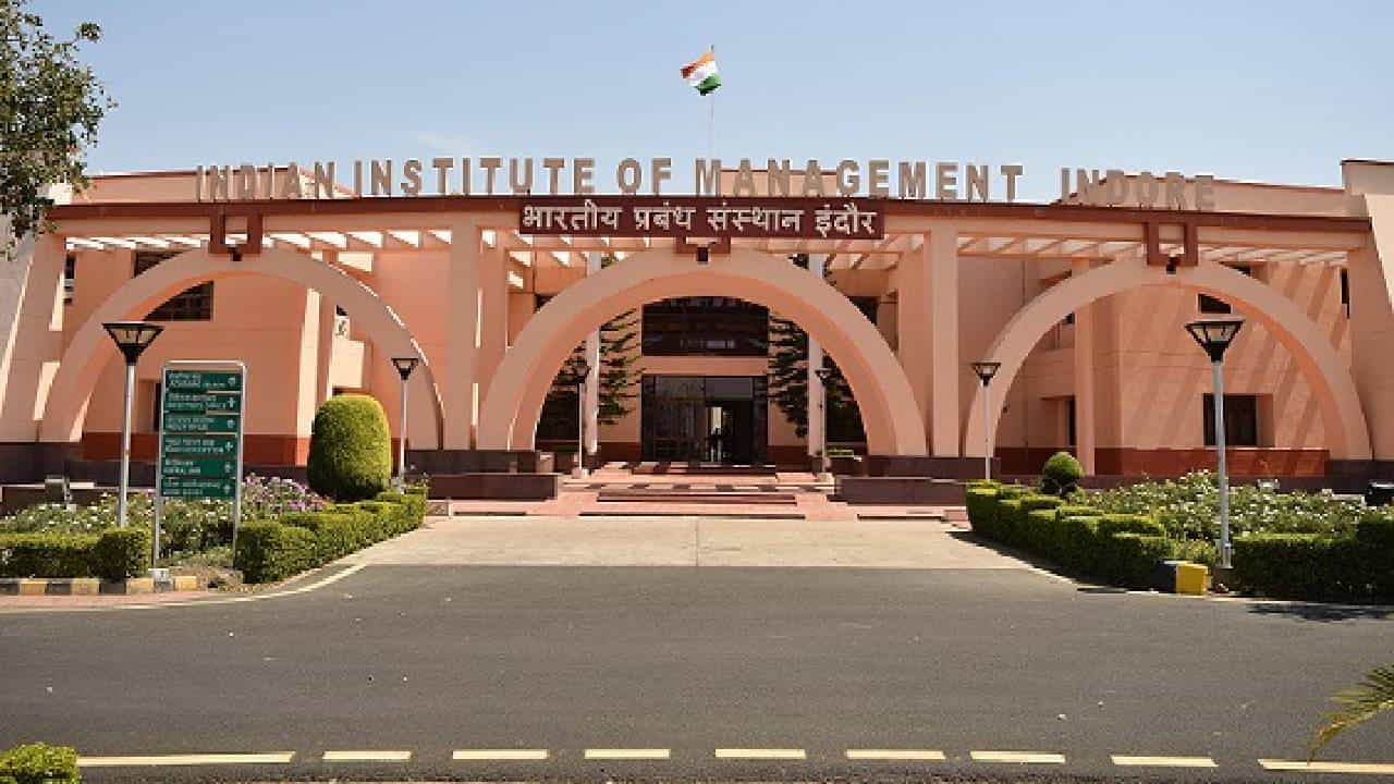 IIM: ಐಐಎಂ ಇಂದೋರ್ ವಿದ್ಯಾರ್ಥಿಗೆ ರೂ.1.14 ಕೋಟಿ ವೇತನ ಪ್ಯಾಕೇಜ್! IIM: ಐಐಎಂ ಇಂದೋರ್ ವಿದ್ಯಾರ್ಥಿಗೆ ರೂ.1.14 ಕೋಟಿ ವೇತನ ಪ್ಯಾಕೇಜ್!