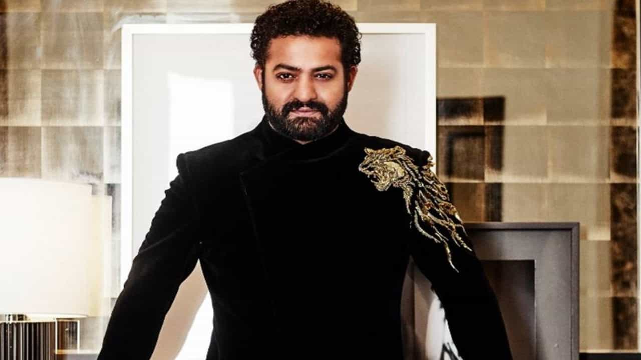 ಪ್ರಭಾಸ್, ಅಲ್ಲು ಅರ್ಜುನ್ ಬಳಿಕ ಜೂ ಎನ್ಟಿಆರ್ ಮೇಲೆ ಕಣ್ಣಿಟ್ಟ ಟಿ-ಸೀರೀಸ್ ಪ್ರಭಾಸ್, ಅಲ್ಲು ಅರ್ಜುನ್ ಬಳಿಕ ಜೂ ಎನ್ಟಿಆರ್ ಮೇಲೆ ಕಣ್ಣಿಟ್ಟ ಟಿ-ಸೀರೀಸ್