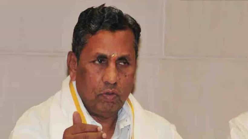 ರಾಜ್ಯ ರಾಜಕಾರಣಕ್ಕೆ ಮರಳಲು ಕಸರತ್ತು ನಡೆಸಿರುವ ಮುನಿಯಪ್ಪಗೆ ಶಾಕ್, ದೇವನಹಳ್ಳಿ ಕಾಂಗ್ರೆಸ್ನಲ್ಲಿ ಸಾಮೂಹಿಕ ರಾಜೀನಾಮೆ