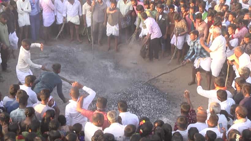 ಕೊಂಡ ಹಾಯುವುದು ಗೊತ್ತು, ಆದರೆ ಬಾಣಹಳ್ಳಿಯಲ್ಲಿ ನಡೆಯುವ ಸತ್ಯವತಿ ಜಾತ್ರೆಯಲ್ಲಿ ದೇವರಿಗೆ ಉರಿಯುವ ಕೆಂಡವೇ ನೈವೇದ್ಯ! ಇದು ತಲೆತಲಾಂತರಗಳ ವಾಡಿಕೆ