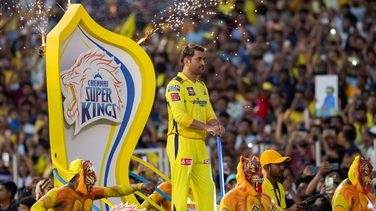 MS Dhoni: ಐಪಿಎಲ್​ನಲ್ಲಿ ಹೊಸ ದಾಖಲೆ ಬರೆದ ಎಂಎಸ್ ಧೋನಿ