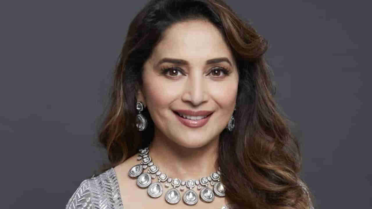 Madhuri Dixit: ನಟಿ ಮಾಧುರಿ ದೀಕ್ಷಿತ್ ಬಗ್ಗೆ ಅವಹೇಳನಕಾರಿ ಕಮೆಂಟ್​; ನೆಟ್​ಫ್ಲಿಕ್ಸ್​ಗೆ ಲೀಗಲ್ ನೋಟಿಸ್