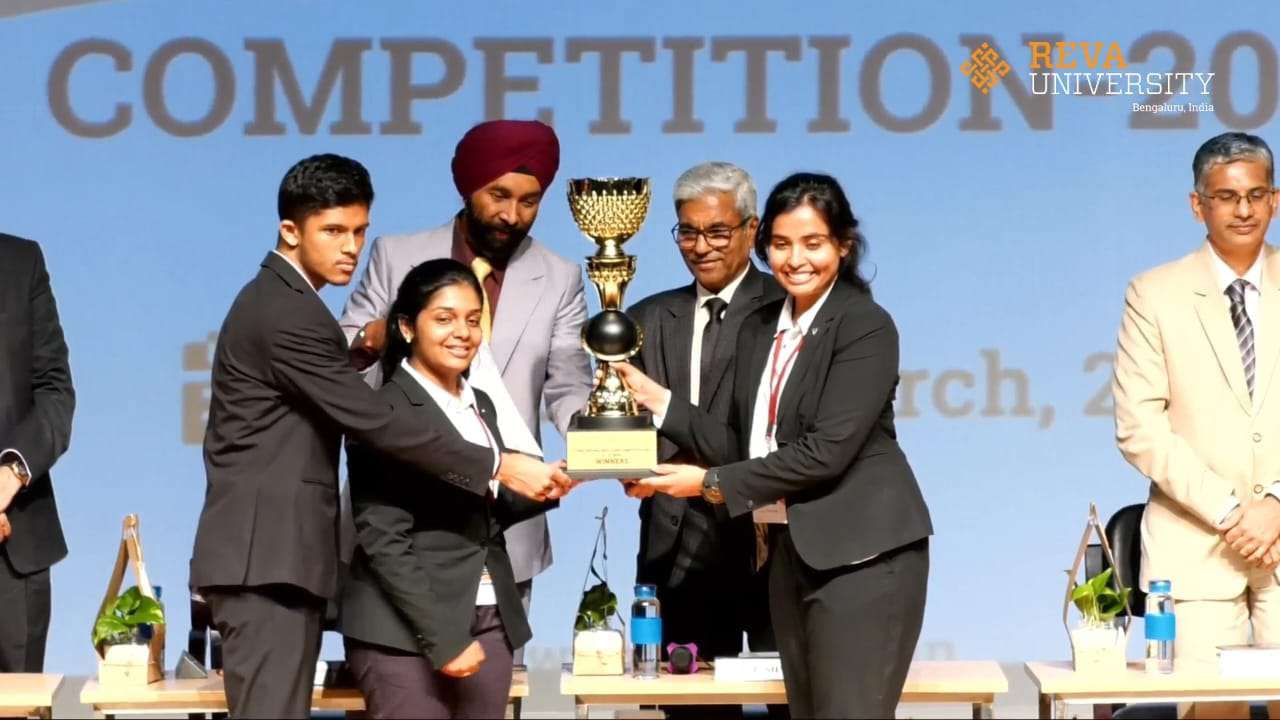 ರಾಷ್ಟ್ರ ಮಟ್ಟದ ಮೂಟ್ ಕೋರ್ಟ್ ಸ್ಪರ್ಧೆ 2023 ವಿಜೇತರಾದ ಜೆಎಸ್ಎಸ್ ಕಾನೂನು ಕಾಲೇಜಿನ ಮೂವರು ವಿದ್ಯಾರ್ಥಿಗಳು ರಾಷ್ಟ್ರ ಮಟ್ಟದ ಮೂಟ್ ಕೋರ್ಟ್ ಸ್ಪರ್ಧೆ 2023 ವಿಜೇತರಾದ ಜೆಎಸ್ಎಸ್ ಕಾನೂನು ಕಾಲೇಜಿನ ಮೂವರು ವಿದ್ಯಾರ್ಥಿಗಳು