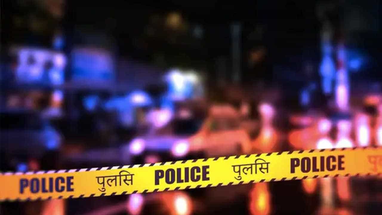 Hyderabad: ಕಾಲೇಜಿನ ಕೊಠಡಿಯಲ್ಲೇ ನೇಣು ಬಿಗಿದುಕೊಂಡು ವಿದ್ಯಾರ್ಥಿ ಆತ್ಮಹತ್ಯೆಗೆ ಶರಣು Hyderabad: ಕಾಲೇಜಿನ ಕೊಠಡಿಯಲ್ಲೇ ನೇಣು ಬಿಗಿದುಕೊಂಡು ವಿದ್ಯಾರ್ಥಿ ಆತ್ಮಹತ್ಯೆಗೆ ಶರಣು