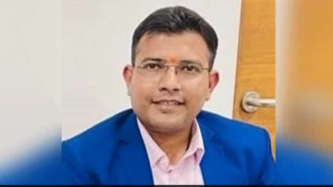 ತಮಿಳುನಾಡಿನಲ್ಲಿ ಬಿಹಾರದ ವಲಸೆ ಕಾರ್ಮಿಕರ ಹತ್ಯೆ ಕುರಿತು ವದಂತಿ: ಬಿಜೆಪಿ ನಾಯಕನ ವಿರುದ್ಧ ಪ್ರಕರಣ ದಾಖಲು ತಮಿಳುನಾಡಿನಲ್ಲಿ ಬಿಹಾರದ ವಲಸೆ ಕಾರ್ಮಿಕರ ಹತ್ಯೆ ಕುರಿತು ವದಂತಿ: ಬಿಜೆಪಿ ನಾಯಕನ ವಿರುದ್ಧ ಪ್ರಕರಣ ದಾಖಲು