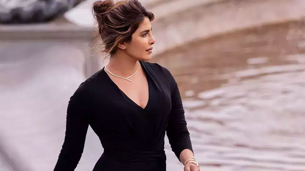 ಬಾಲಿವುಡ್ನಲ್ಲಿ ಪ್ರಿಯಾಂಕಾ ಚೋಪ್ರಾಗೆ ಬಾಡಿ ಶೇಮಿಂಗ್; ಭಾರತ ತೊರೆದ ಬಳಿಕ ಮೌನ ಮುರಿದ ನಟಿ ಬಾಲಿವುಡ್ನಲ್ಲಿ ಪ್ರಿಯಾಂಕಾ ಚೋಪ್ರಾಗೆ ಬಾಡಿ ಶೇಮಿಂಗ್; ಭಾರತ ತೊರೆದ ಬಳಿಕ ಮೌನ ಮುರಿದ ನಟಿ