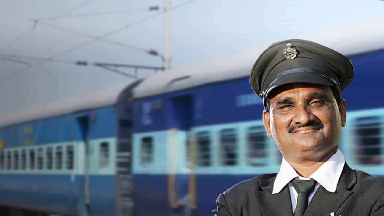 Ministry of Railway Recruitment 2023: ಮಾಸಿಕ ವೇತನ 1,42,400 ರೂ.; ಇಲ್ಲಿದೆ ಪೋಸ್ಟ್, ವೇತನ ಶ್ರೇಣಿ, ಅರ್ಹತೆ ಮತ್ತು ಇತರ ವಿವರಗಳು Ministry of Railway Recruitment 2023: ಮಾಸಿಕ ವೇತನ 1,42,400 ರೂ.; ಇಲ್ಲಿದೆ ಪೋಸ್ಟ್, ವೇತನ ಶ್ರೇಣಿ, ಅರ್ಹತೆ ಮತ್ತು ಇತರ ವಿವರಗಳು