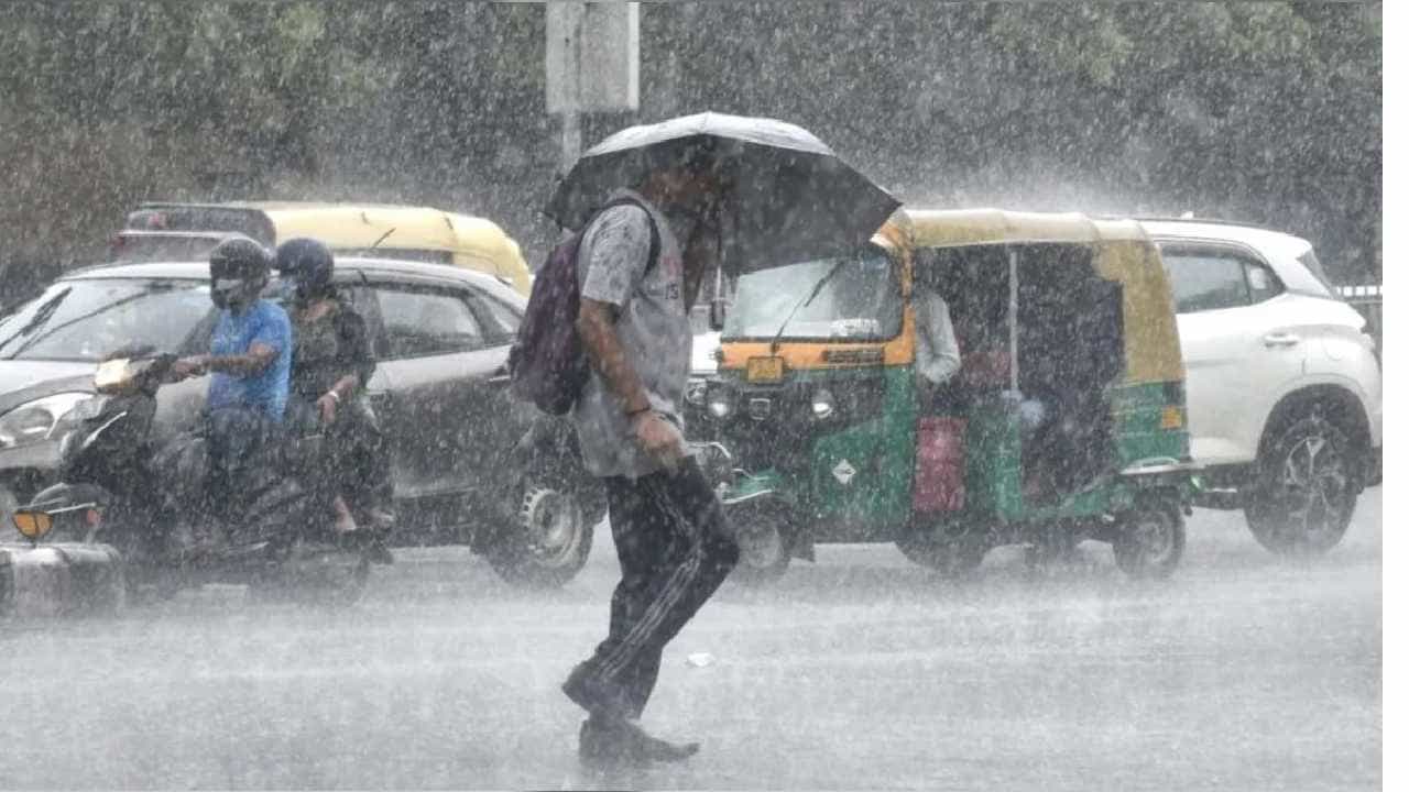 India Weather Updates: ದೆಹಲಿಯಲ್ಲಿ ಏಕಾ ಏಕಿ ಬದಲಾದ ಹವಾಮಾನ, ಹಲವು ಕಡೆ ಮಳೆ, ವಿವಿಧ ರಾಜ್ಯಗಳ ಹವಾಮಾನ ಹೇಗಿದೆ? ಇಲ್ಲಿದೆ ಮಾಹಿತಿ India Weather Updates: ದೆಹಲಿಯಲ್ಲಿ ಏಕಾ ಏಕಿ ಬದಲಾದ ಹವಾಮಾನ, ಹಲವು ಕಡೆ ಮಳೆ, ವಿವಿಧ ರಾಜ್ಯಗಳ ಹವಾಮಾನ ಹೇಗಿದೆ? ಇಲ್ಲಿದೆ ಮಾಹಿತಿ