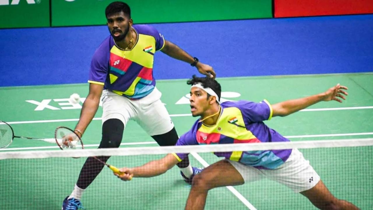 ಇನ್ನು ಪುರುಷರ ಡಬಲ್ಸ್​ನಲ್ಲಿ ಸಾತ್ವಿಕ್ ಮತ್ತು ಚಿರಾಗ್ 21-15, 21-18 ಸೆಟ್​ಗಳಿಂದ ಬೂನ್ ಕ್ಸಿನ್ ಯುವಾನ್ ಮತ್ತು ವಾಂಗ್ ಟಿಯೆನ್ ಸಿಯನ್ನು ಸೋಲಿಸಿದರು. ಭಾರತದ ಜೋಡಿ ಈಗ ಎರಡನೇ ಸುತ್ತಿನಲ್ಲಿ ಚೈನೀಸ್ ತೈಪೆಯ ಫಾಂಗ್-ಚಿಹ್ ಲೀ ಮತ್ತು ಫಾಂಗ್-ಜೆನ್ ಲೀ ಅವರನ್ನು ಎದುರಿಸಲಿದೆ.