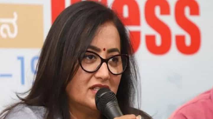Sumalatha Ambareesh Pressmeet Highlights: ಬಿಜೆಪಿಗೆ ನನ್ನ ಸಂಪೂರ್ಭ ಬೆಂಬಲ: ಸುಮಲತಾ ಅಂಬರೀಶ್ Sumalatha Ambareesh Pressmeet Highlights: ಬಿಜೆಪಿಗೆ ನನ್ನ ಸಂಪೂರ್ಭ ಬೆಂಬಲ: ಸುಮಲತಾ ಅಂಬರೀಶ್