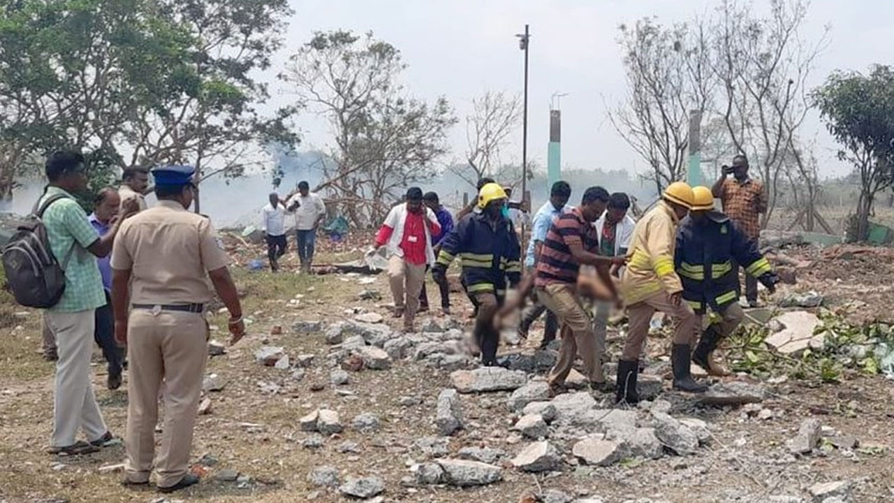 ತಮಿಳುನಾಡಿನ ಕಾಂಚೀಪುರಂನಲ್ಲಿರುವ ಪಟಾಕಿ ಗೋದಾಮಿನಲ್ಲಿ ಸ್ಫೋಟ; 7 ಸಾವು,13 ಮಂದಿಗೆ ಗಾಯ