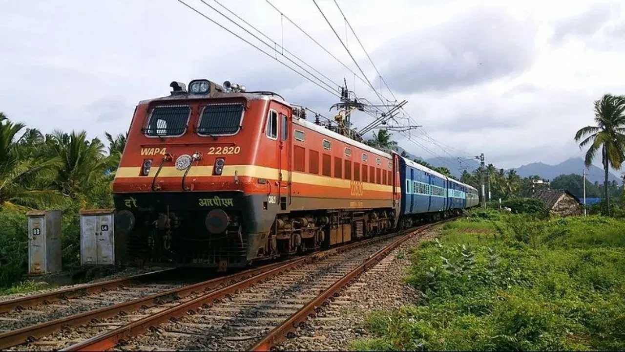 Train Cancelled: ಮಾರ್ಚ್​ 9 ರಂದು 240ಕ್ಕೂ ಅಧಿಕ ರೈಲುಗಳ ಸಂಚಾರ ಸ್ಥಗಿತಪಡಿಸಿದ ಭಾರತೀಯ ರೈಲ್ವೆ