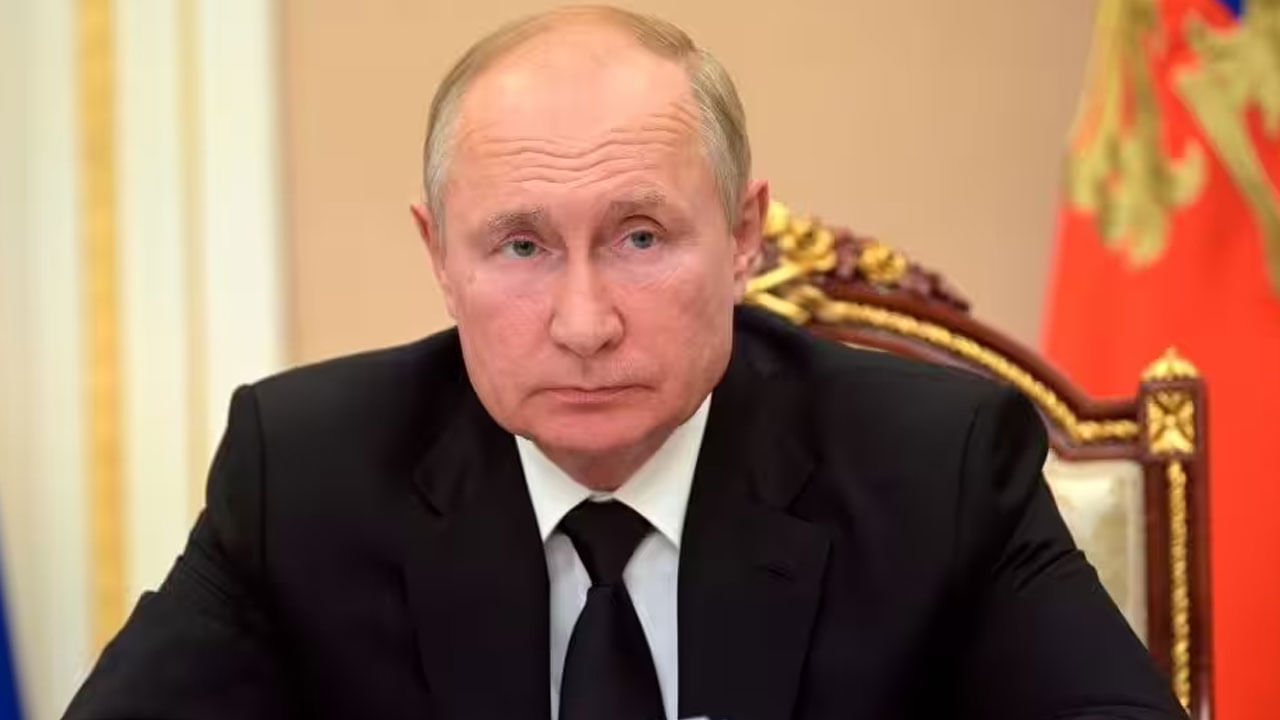 Vladimir Putin: ರಷ್ಯಾ ಅಧ್ಯಕ್ಷ ವ್ಲಾಡಿಮಿರ್ ಪುಟಿನ್ ವಿರುದ್ಧ ಬಂಧನ ವಾರಂಟ್ ಹೊರಡಿಸಿದ ಅಂತಾರಾಷ್ಟ್ರೀಯ ಕ್ರಿಮಿನಲ್ ಕೋರ್ಟ್