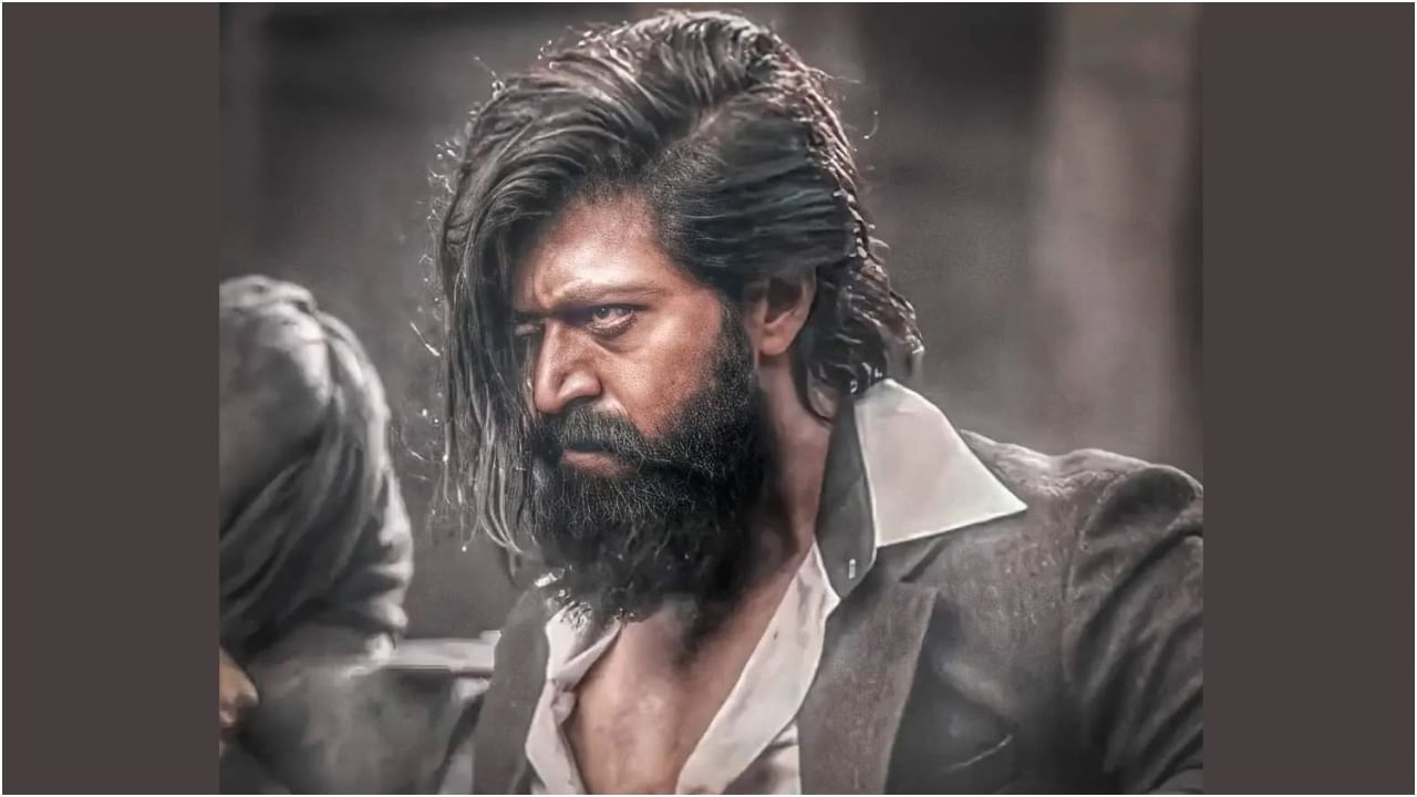 Venkatesh Maha: ‘ಕೆಜಿಎಫ್’ ಸಿನಿಮಾ ಬಗ್ಗೆ ಕೆಟ್ಟ ಪದಗಳಿಂದ ಟೀಕಿಸಿದ ತೆಲುಗು ನಿರ್ದೇಶಕ: ವಿಡಿಯೋ ವೈರಲ್ Venkatesh Maha: ‘ಕೆಜಿಎಫ್’ ಸಿನಿಮಾ ಬಗ್ಗೆ ಕೆಟ್ಟ ಪದಗಳಿಂದ ಟೀಕಿಸಿದ ತೆಲುಗು ನಿರ್ದೇಶಕ: ವಿಡಿಯೋ ವೈರಲ್
