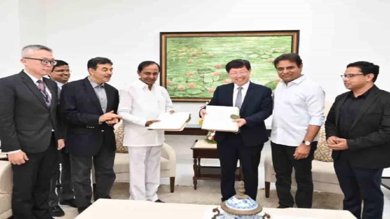 Foxconn: ತೆಲಂಗಾಣದಲ್ಲೇ ಫಾಕ್ಸ್ಕಾನ್ ಉತ್ಪಾದನಾ ಘಟಕ; ಕಂಪನಿಯ ಅಧ್ಯಕ್ಷ ಯಾಂಗ್ ಲಿಯು ಸ್ಪಷ್ಟನೆ Foxconn: ತೆಲಂಗಾಣದಲ್ಲೇ ಫಾಕ್ಸ್ಕಾನ್ ಉತ್ಪಾದನಾ ಘಟಕ; ಕಂಪನಿಯ ಅಧ್ಯಕ್ಷ ಯಾಂಗ್ ಲಿಯು ಸ್ಪಷ್ಟನೆ