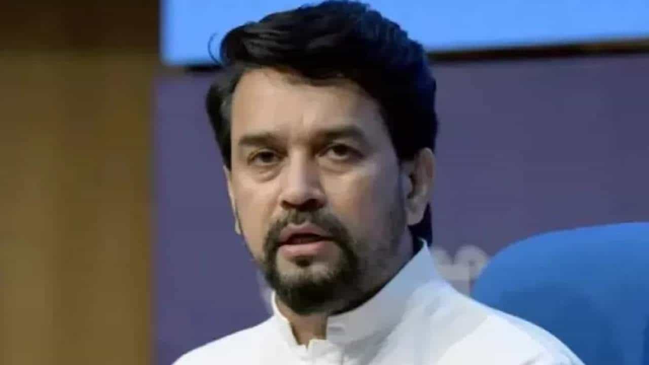 ರಾಷ್ಟ್ರದ ಸಮಗ್ರತೆಗೆ ಧಕ್ಕೆ ತರುವಂತಹ ಸುದ್ದಿ ಪ್ರಸಾರ ಬಗ್ಗೆ ಎಚ್ಚರ: ಮಾಧ್ಯಮದವರಿಗೆ ಎಚ್ಚರಿಕೆ ನೀಡಿದ ಅನುರಾಗ್ ಠಾಕೂರ್ ರಾಷ್ಟ್ರದ ಸಮಗ್ರತೆಗೆ ಧಕ್ಕೆ ತರುವಂತಹ ಸುದ್ದಿ ಪ್ರಸಾರ ಬಗ್ಗೆ ಎಚ್ಚರ: ಮಾಧ್ಯಮದವರಿಗೆ ಎಚ್ಚರಿಕೆ ನೀಡಿದ ಅನುರಾಗ್ ಠಾಕೂರ್