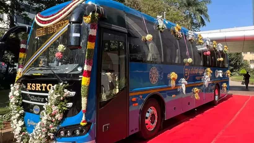 ಕೆಎಸ್ಆರ್ಟಿಸಿ ಇಂಟರ್ಸಿಟಿ ಎಸಿ ಇವಿ ಪವರ್ ಪ್ಲಸ್ ಬಸ್ಗಳಿಗೆ ಚಾಲನೆ ನೀಡಿದ ಸಿಎಂ ಬೊಮ್ಮಾಯಿ