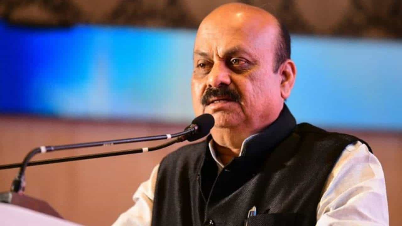 ಬೆಂಗಳೂರಿನ ಒಂದು ರಸ್ತೆಗೆ ಪಿಆರ್ ತಿಪ್ಪೇಸ್ವಾಮಿ ಹೆಸರಿಡಲು ಬೇಡಿಕೆ: ನಾಳೆಯೇ ಚರ್ಚಿಸಿ ಕ್ರಮಕೈಗೊಳ್ಳುವೆ ಎಂದ ಸಿಎಂ ಬೊಮ್ಮಾಯಿ ಬೆಂಗಳೂರಿನ ಒಂದು ರಸ್ತೆಗೆ ಪಿಆರ್ ತಿಪ್ಪೇಸ್ವಾಮಿ ಹೆಸರಿಡಲು ಬೇಡಿಕೆ: ನಾಳೆಯೇ ಚರ್ಚಿಸಿ ಕ್ರಮಕೈಗೊಳ್ಳುವೆ ಎಂದ ಸಿಎಂ ಬೊಮ್ಮಾಯಿ
