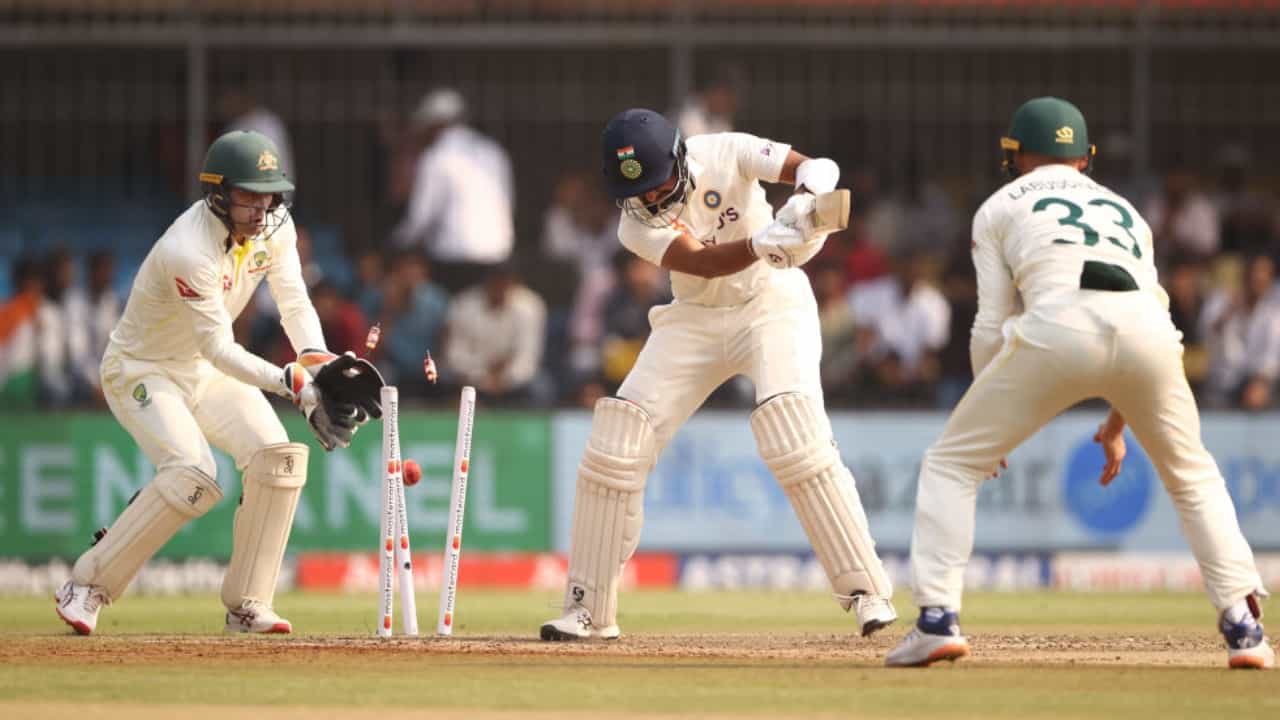 IND vs AUS: ಆಸೀಸ್ ಸ್ಪಿನ್ ದಾಳಿಗೆ ತತ್ತರಿಸಿದ ಭಾರತ; 109 ರನ್ಗಳಿಗೆ ಆಲೌಟ್ IND vs AUS: ಆಸೀಸ್ ಸ್ಪಿನ್ ದಾಳಿಗೆ ತತ್ತರಿಸಿದ ಭಾರತ; 109 ರನ್ಗಳಿಗೆ ಆಲೌಟ್