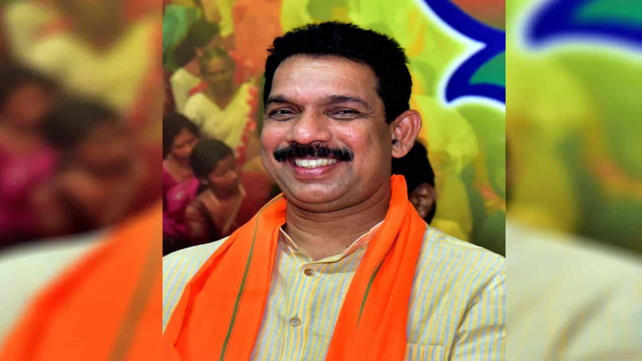 ಬಿಜೆಪಿ ಶಾಸಕರ ಪುತ್ರ ಲೋಕಾಯುಕ್ತ ಬಲೆಗೆ: ಯಾರನ್ನೂ ರಕ್ಷಣೆ ಮಾಡುವ ಪ್ರಶ್ನೆಯೇ ಇಲ್ಲ, ಭ್ರಷ್ಟಾಚಾರದ ದಾಖಲೆ ಸಿಕ್ಕಿದ್ದಕ್ಕೆ ಡಿಕೆಶಿ ಜೈಲಿಗೆ ಹೋಗಿದ್ದು; ಕಟೀಲ್ ಬಿಜೆಪಿ ಶಾಸಕರ ಪುತ್ರ ಲೋಕಾಯುಕ್ತ ಬಲೆಗೆ: ಯಾರನ್ನೂ ರಕ್ಷಣೆ ಮಾಡುವ ಪ್ರಶ್ನೆಯೇ ಇಲ್ಲ, ಭ್ರಷ್ಟಾಚಾರದ ದಾಖಲೆ ಸಿಕ್ಕಿದ್ದಕ್ಕೆ ಡಿಕೆಶಿ ಜೈಲಿಗೆ ಹೋಗಿದ್ದು; ಕಟೀಲ್ 
