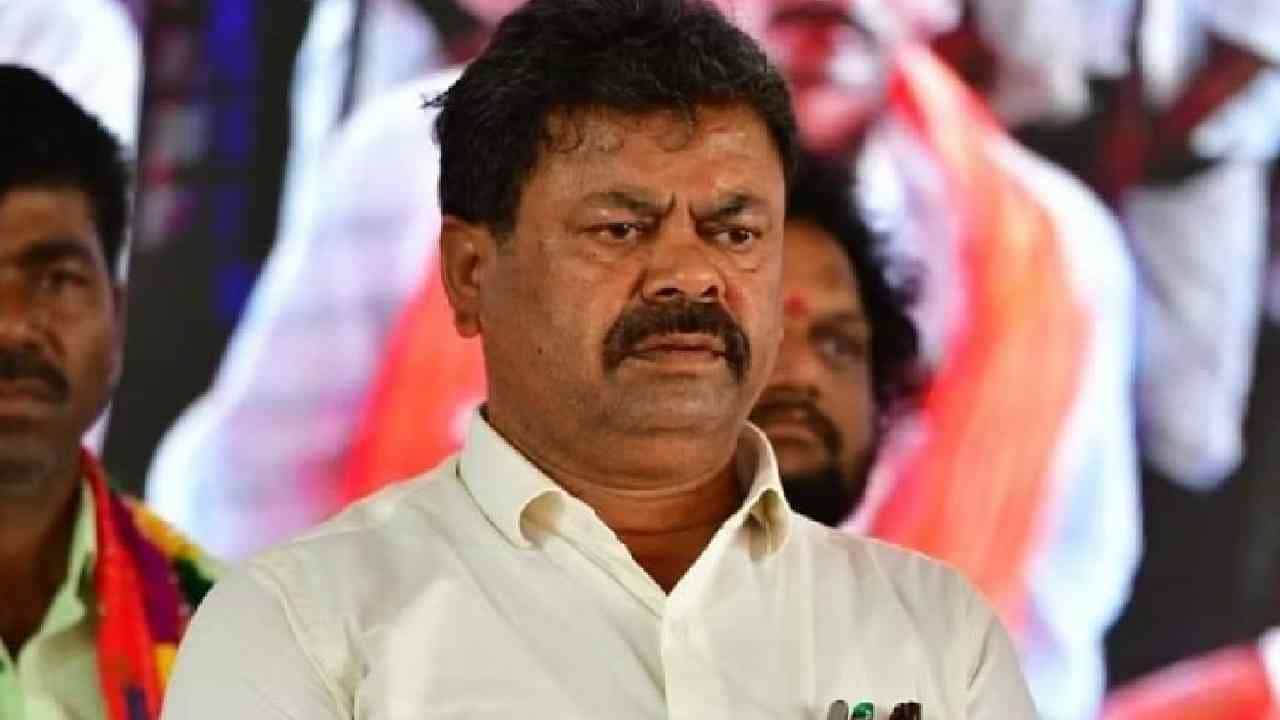 MP Renukacharya: ಆದಾಯಕ್ಕೂ ಮೀರಿದ ಆಸ್ತಿ ಪ್ರಕರಣ: ಶಾಸಕ ರೇಣುಕಾಚಾರ್ಯಗೆ ಸಂಕಷ್ಟ MP Renukacharya: ಆದಾಯಕ್ಕೂ ಮೀರಿದ ಆಸ್ತಿ ಪ್ರಕರಣ: ಶಾಸಕ ರೇಣುಕಾಚಾರ್ಯಗೆ ಸಂಕಷ್ಟ