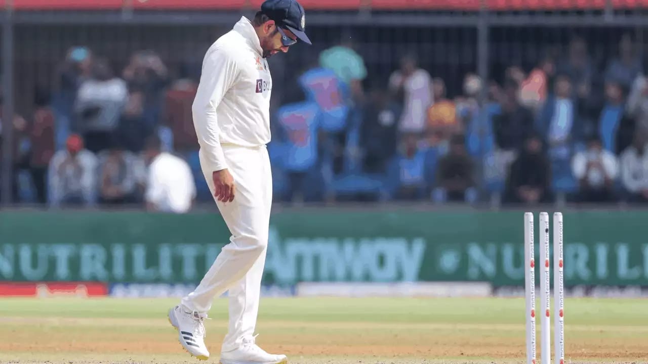 IND vs AUS: 1 ವರ್ಷ ನಿಷೇಧ? ಸೋತ ಭಾರತಕ್ಕೆ ಮತ್ತೊಂದು ಶಾಕ್ ನೀಡಿದ ಐಸಿಸಿ IND vs AUS: 1 ವರ್ಷ ನಿಷೇಧ? ಸೋತ ಭಾರತಕ್ಕೆ ಮತ್ತೊಂದು ಶಾಕ್ ನೀಡಿದ ಐಸಿಸಿ