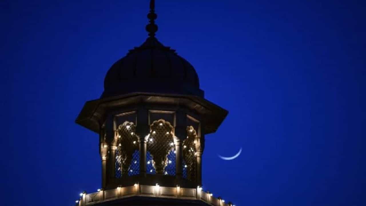 Ramadan 2023: ಚಂದ್ರದರ್ಶನ, ಇಂದಿನಿಂದ ಮುಸ್ಲಿಮರ ರಂಜಾನ್ ಉಪವಾಸ ವೃತ ಆರಂಭ Ramadan 2023: ಚಂದ್ರದರ್ಶನ, ಇಂದಿನಿಂದ ಮುಸ್ಲಿಮರ ರಂಜಾನ್ ಉಪವಾಸ ವೃತ ಆರಂಭ