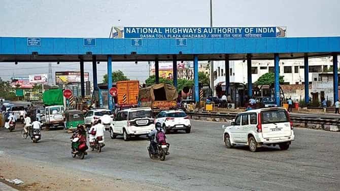 Toll Rates Hike: ಏಪ್ರಿಲ್ 1ರಿಂದ ಹೆದ್ದಾರಿ ಟೋಲ್, ಮಾಸಿಕ ಪಾಸ್ ದರಗಳ ಏರಿಕೆ; ಇಲ್ಲಿದೆ ಡೀಟೇಲ್ಸ್