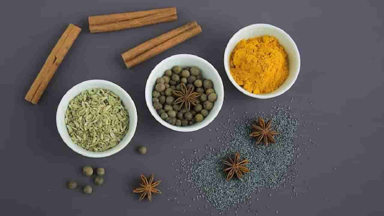 Indian Spices: ಬೇಸಿಗೆಯಲ್ಲಿ ಸೇವಿಸಬೇಕಾದ 5 ಮಸಾಲೆಗಳು; ನಿಮ್ಮ ದೇಹವನ್ನು ತಂಪಾಗಿ ಮತ್ತು ಆರೋಗ್ಯಕರವಾಗಿರಿಸುತ್ತದೆ