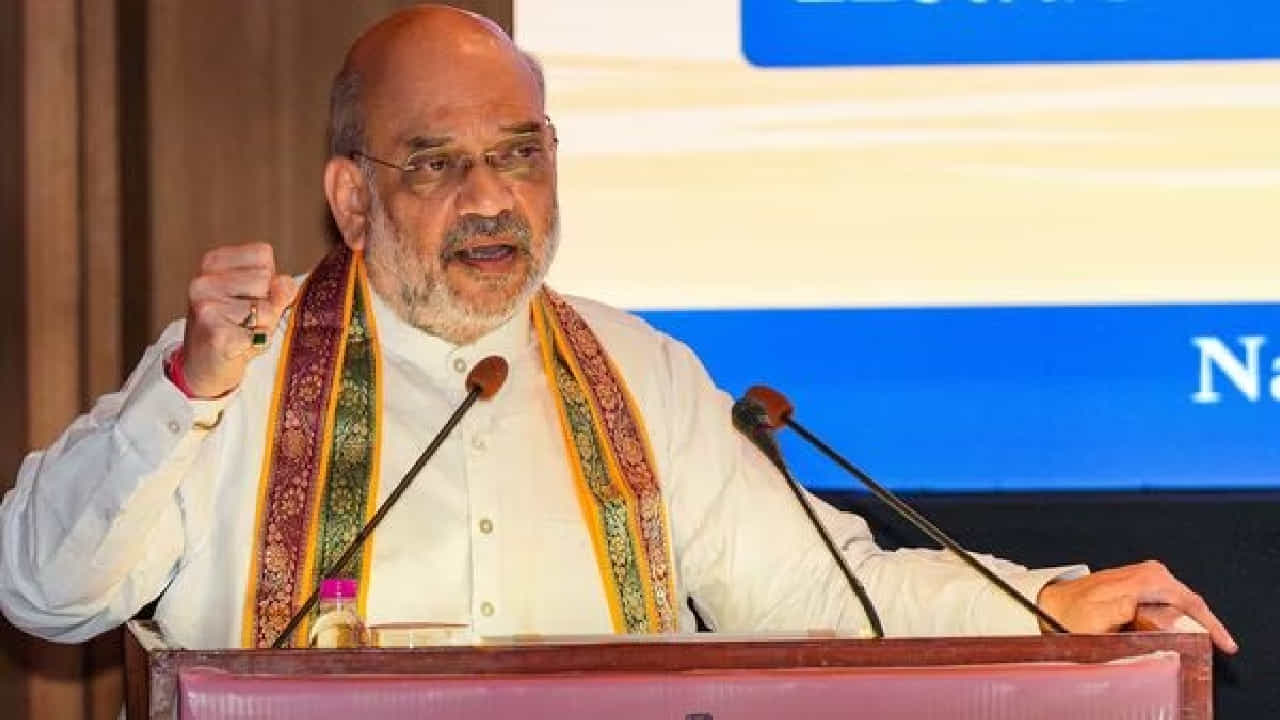 ಇಂದಿನಿಂದ 3 ದಿನ ಅಮಿತ್ ಶಾ ಕರ್ನಾಟಕ ಪ್ರವಾಸ, ಉತ್ತರ ಕರ್ನಾಟಕದಲ್ಲಿ ಸರಣಿ ಸಭೆ, ರೋಡ್ ಶೋ: ಇಲ್ಲಿದೆ ವೇಳಾಪಟ್ಟಿ ಇಂದಿನಿಂದ 3 ದಿನ ಅಮಿತ್ ಶಾ ಕರ್ನಾಟಕ ಪ್ರವಾಸ, ಉತ್ತರ ಕರ್ನಾಟಕದಲ್ಲಿ ಸರಣಿ ಸಭೆ, ರೋಡ್ ಶೋ: ಇಲ್ಲಿದೆ ವೇಳಾಪಟ್ಟಿ