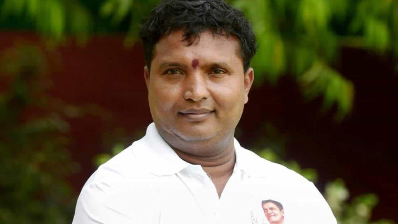ಮಹಿಳೆಯ ಗೌರವಕ್ಕೆ ಧಕ್ಕೆ ಆರೋಪ, ನಿರೀಕ್ಷಣಾ ಜಾಮೀನು ಅರ್ಜಿ ವಜಾ: ಯುವ ಕಾಂಗ್ರೆಸ್ ಅಧ್ಯಕ್ಷ ಬಿವಿ ಶ್ರೀನಿವಾಸ್ಗೆ ಬಂಧನ ಭೀತಿ ಮಹಿಳೆಯ ಗೌರವಕ್ಕೆ ಧಕ್ಕೆ ಆರೋಪ, ನಿರೀಕ್ಷಣಾ ಜಾಮೀನು ಅರ್ಜಿ ವಜಾ: ಯುವ ಕಾಂಗ್ರೆಸ್ ಅಧ್ಯಕ್ಷ ಬಿವಿ ಶ್ರೀನಿವಾಸ್ಗೆ ಬಂಧನ ಭೀತಿ