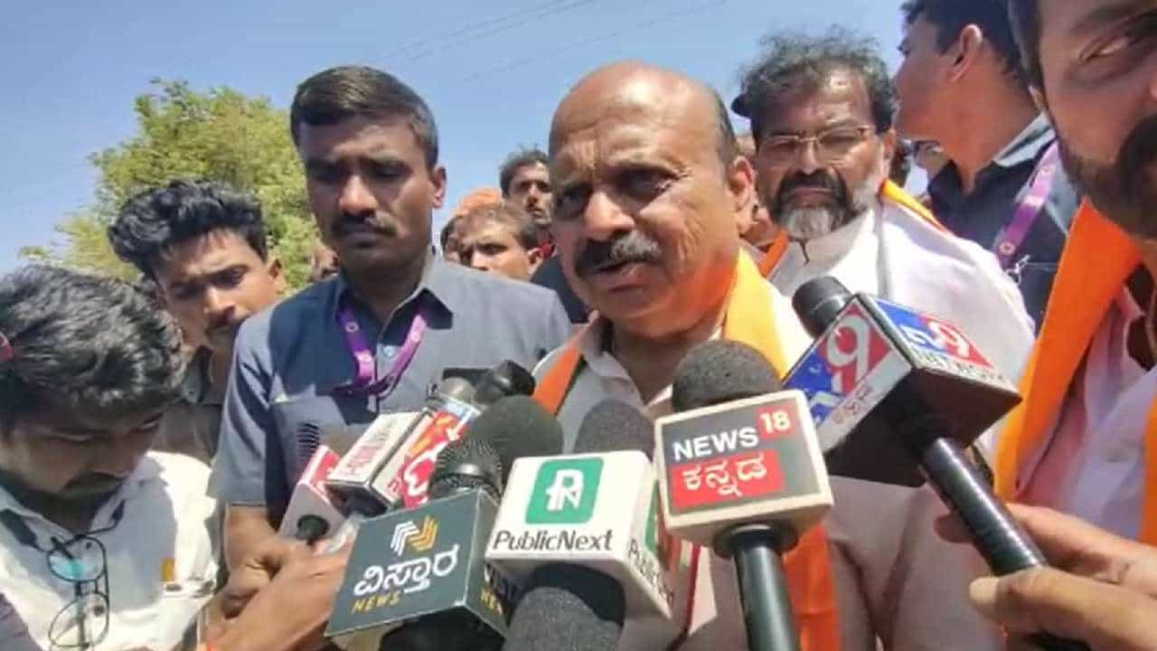 ಕಾಂಗ್ರೆಸ್ನದು ಚುನಾವಣೆವರೆಗೆ ಮಾತ್ರ ಗ್ಯಾರಂಟಿ ಆ ಬಳಿಕ ಗಳಗಂಟಿ: ಸಿಎಂ ಬೊಮ್ಮಾಯಿ ಕಾಂಗ್ರೆಸ್ನದು ಚುನಾವಣೆವರೆಗೆ ಮಾತ್ರ ಗ್ಯಾರಂಟಿ ಆ ಬಳಿಕ ಗಳಗಂಟಿ: ಸಿಎಂ ಬೊಮ್ಮಾಯಿ