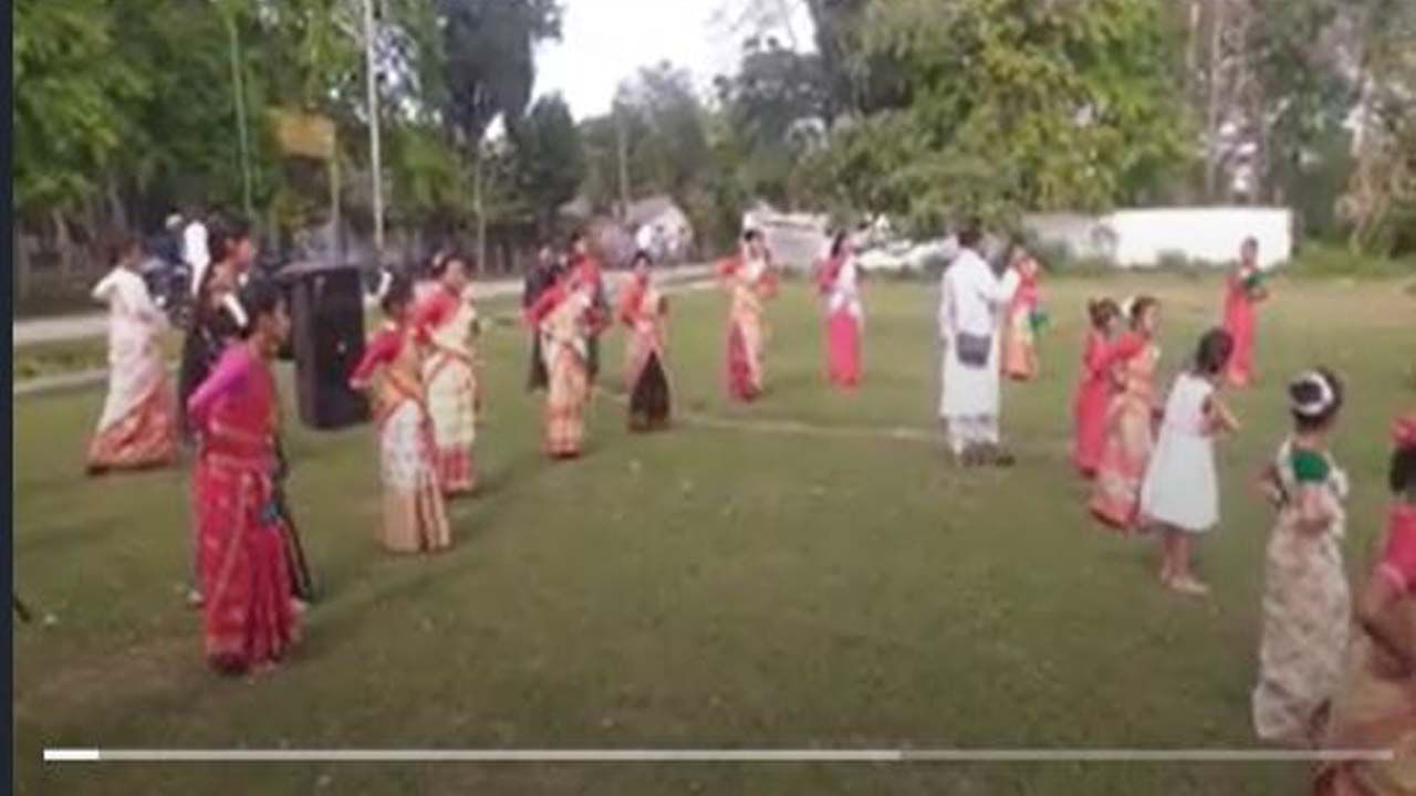 Bihu festival next week: ರೊಂಗಾಲಿ ಬಿಹು ಆಚರಣೆಗೆ ಮುನ್ನ ಅಸ್ಸಾಂ ಕೊಕ್ರಜಾರ್‌ನಲ್ಲಿ ಬಿಹು ನೃತ್ಯ ತರಬೇತಿ ಕಾರ್ಯಾಗಾರ