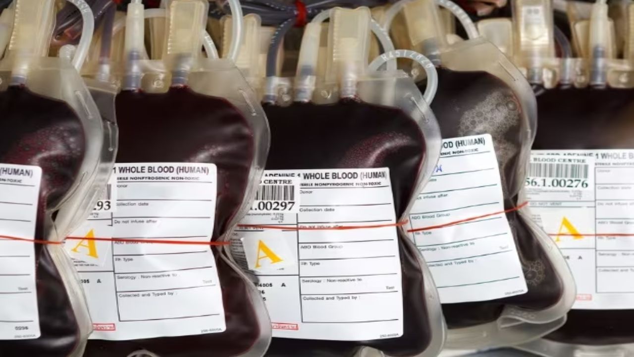 ಬ್ಲಡ್ ಬ್ಯಾಂಕ್ ಗಳಿಗೂ ತಟ್ಟಿದ ಚುನಾವಣಾ ಬಿಸಿ ರಕ್ತ ಸಿಗದೇ ಆಸ್ಪತ್ರೆಗಳಲ್ಲಿ